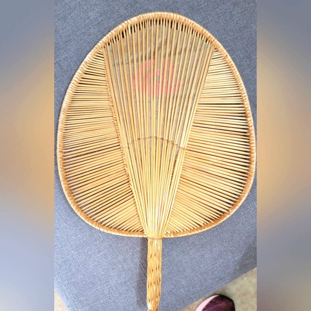 Hand Fan Bamboo Rice Paper 1940's Hand Decorated 9" x‎ 9.5" Blade Vintage